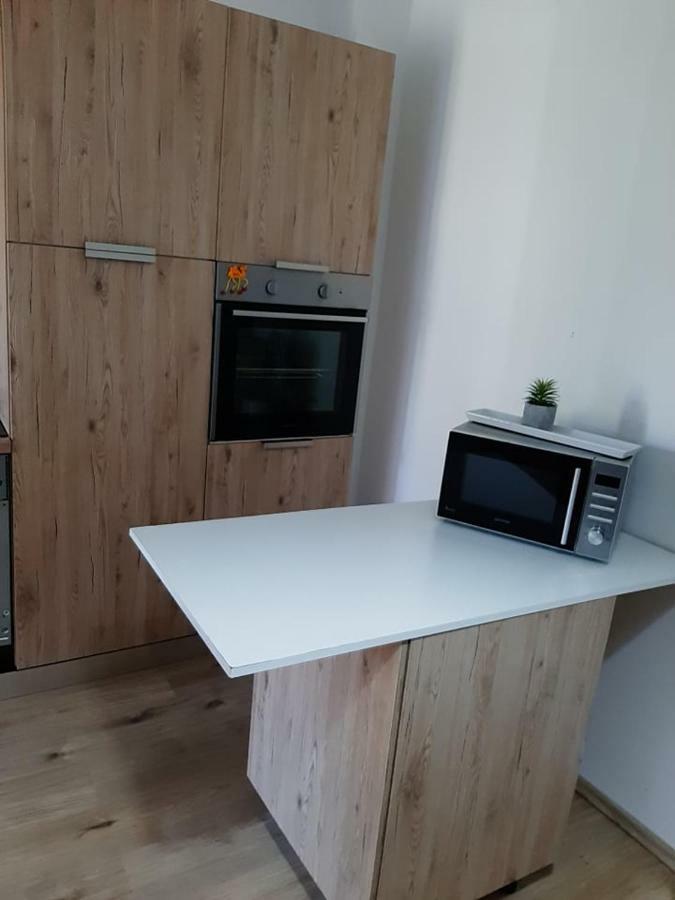 Zoe Apartment มาริบอร์ ภายนอก รูปภาพ