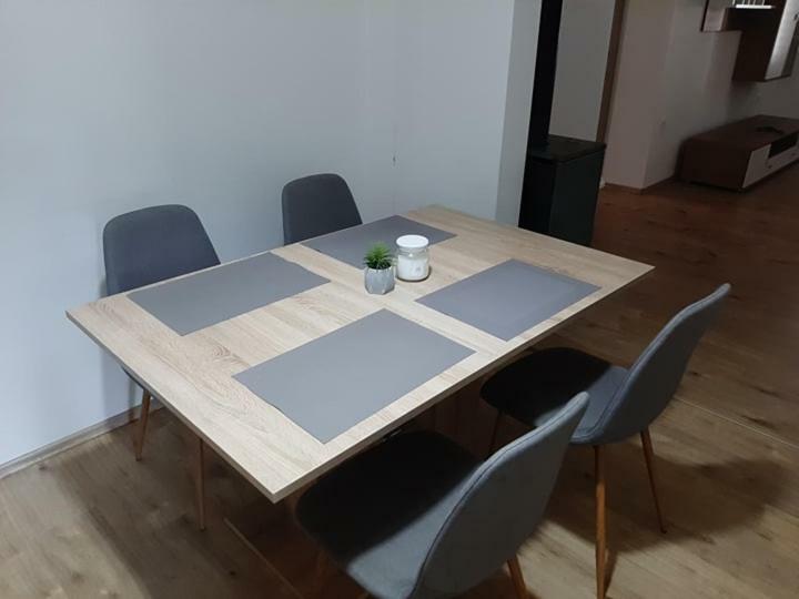 Zoe Apartment มาริบอร์ ภายนอก รูปภาพ