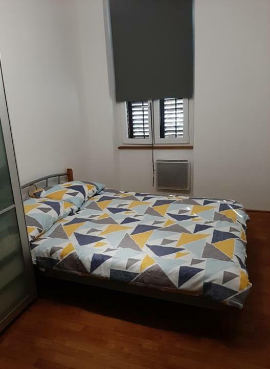 Zoe Apartment มาริบอร์ ภายนอก รูปภาพ