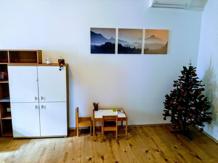 Zoe Apartment มาริบอร์ ภายนอก รูปภาพ
